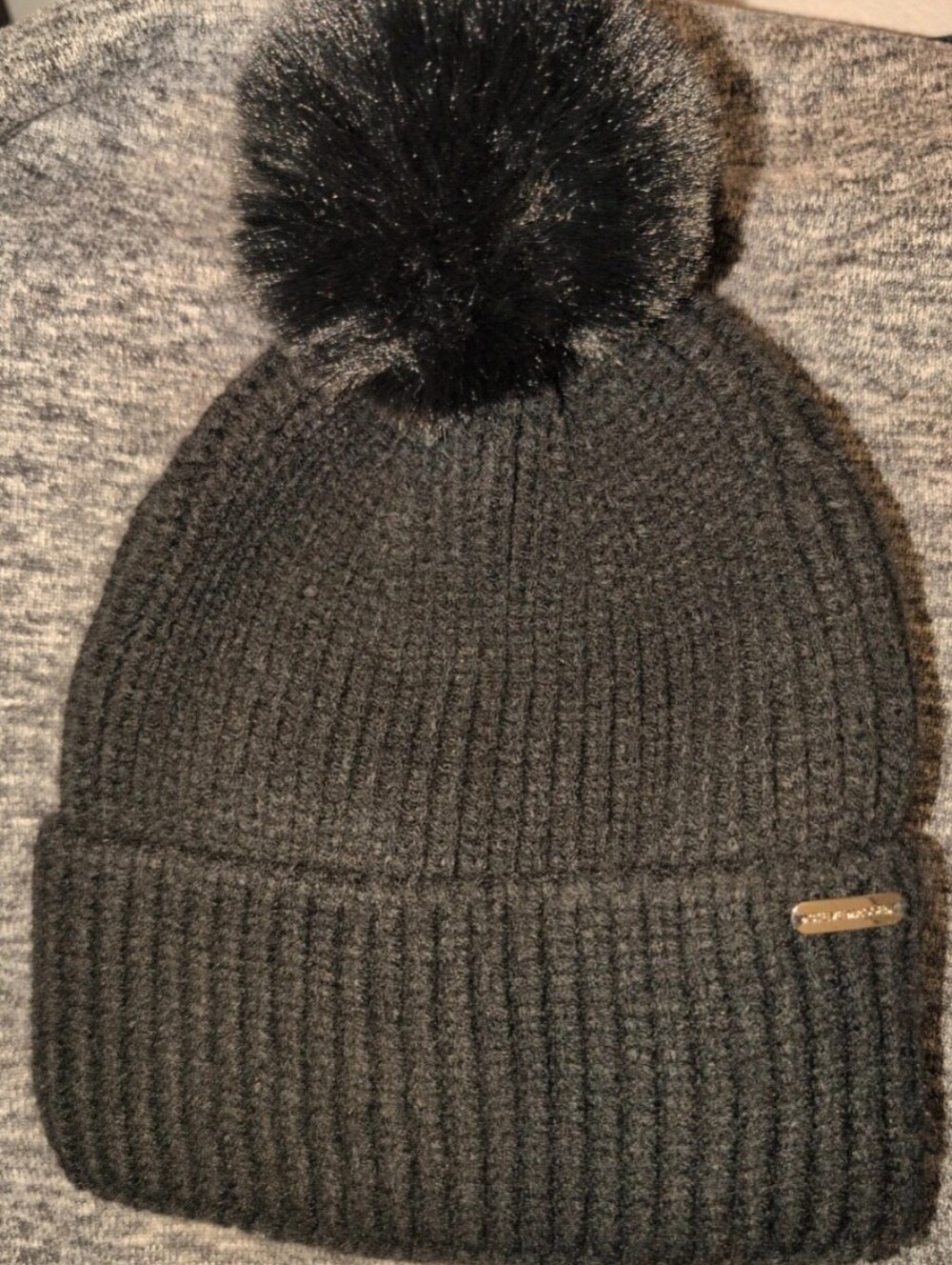 Steve Madden Black Ribbed Pom Beanie